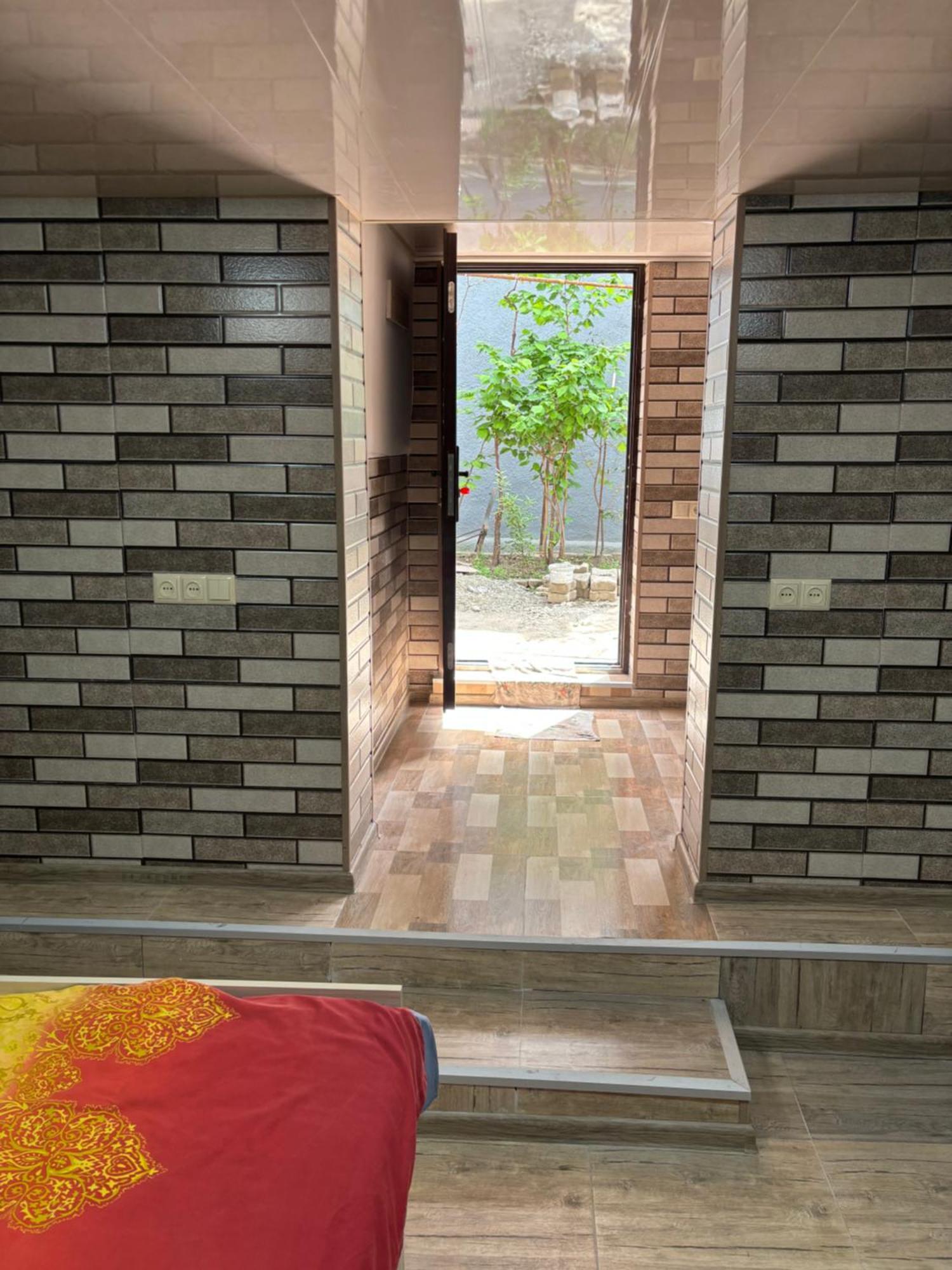 קוטאיסי Downtown Guest House מראה חיצוני תמונה