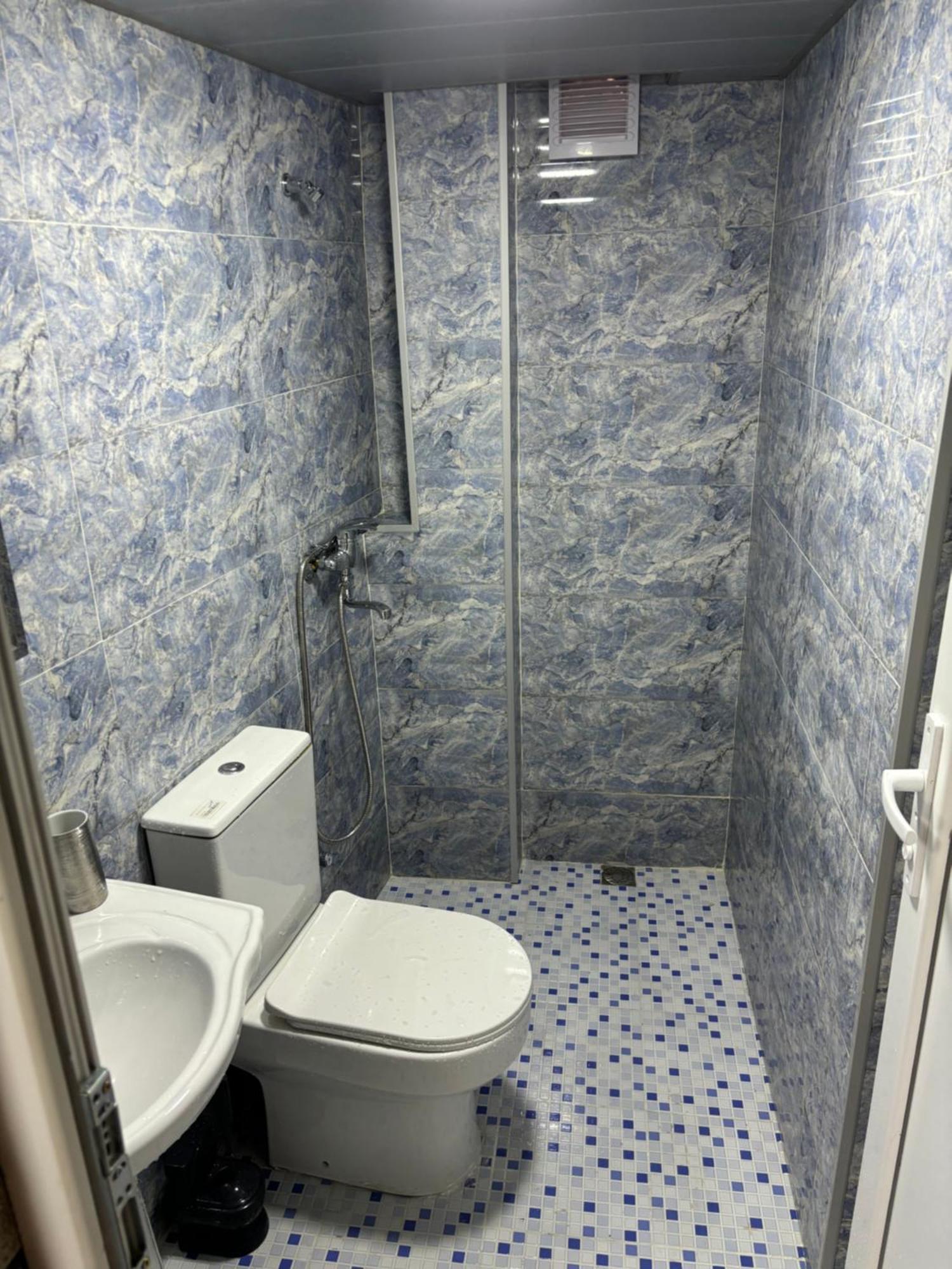 קוטאיסי Downtown Guest House מראה חיצוני תמונה