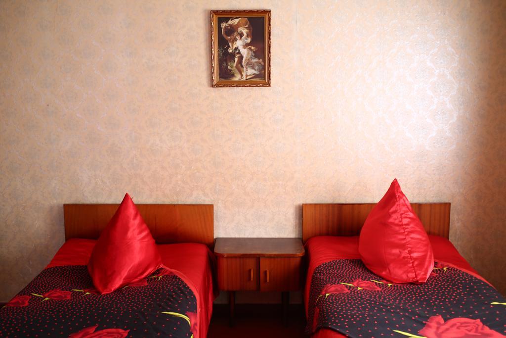 קוטאיסי Downtown Guest House מראה חיצוני תמונה