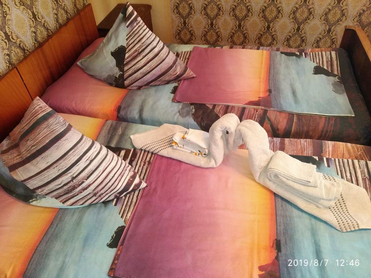 קוטאיסי Downtown Guest House מראה חיצוני תמונה