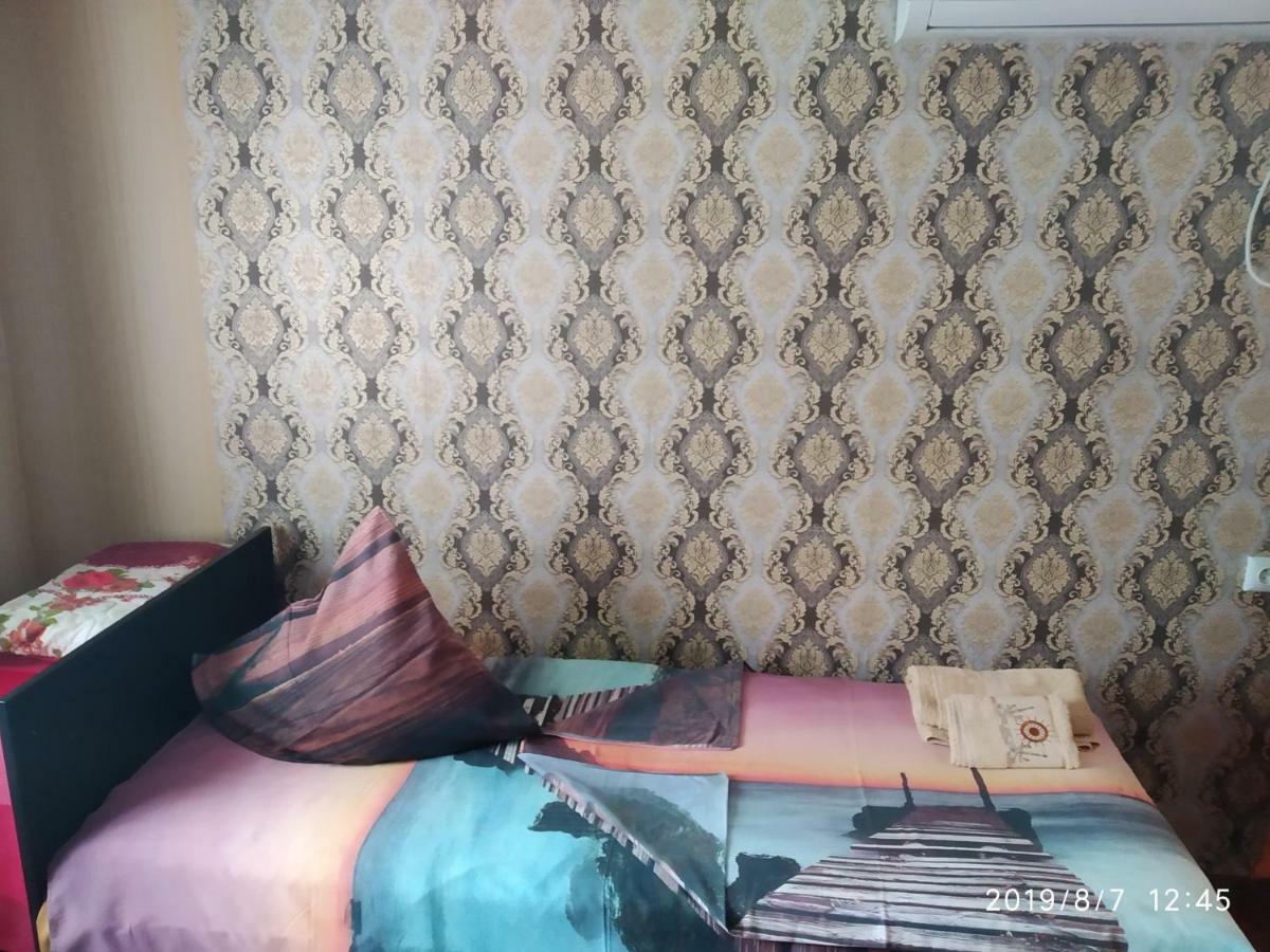 קוטאיסי Downtown Guest House מראה חיצוני תמונה